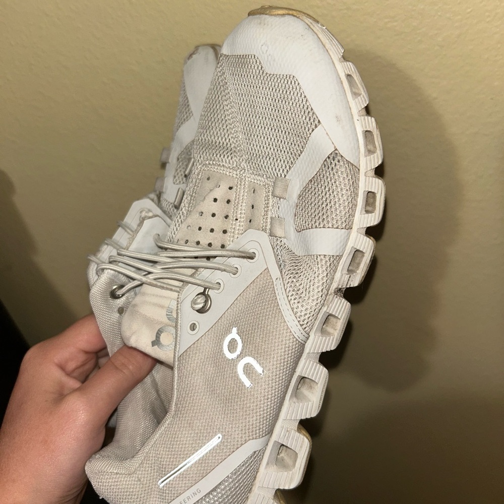 On Running Light Gray Sneakers